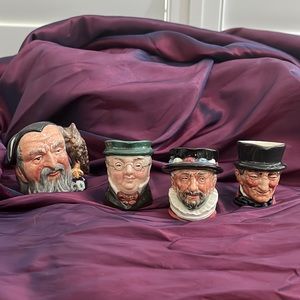 Set of 4 Royal Doulton Mini Character Mugs 2” x 3 vintage